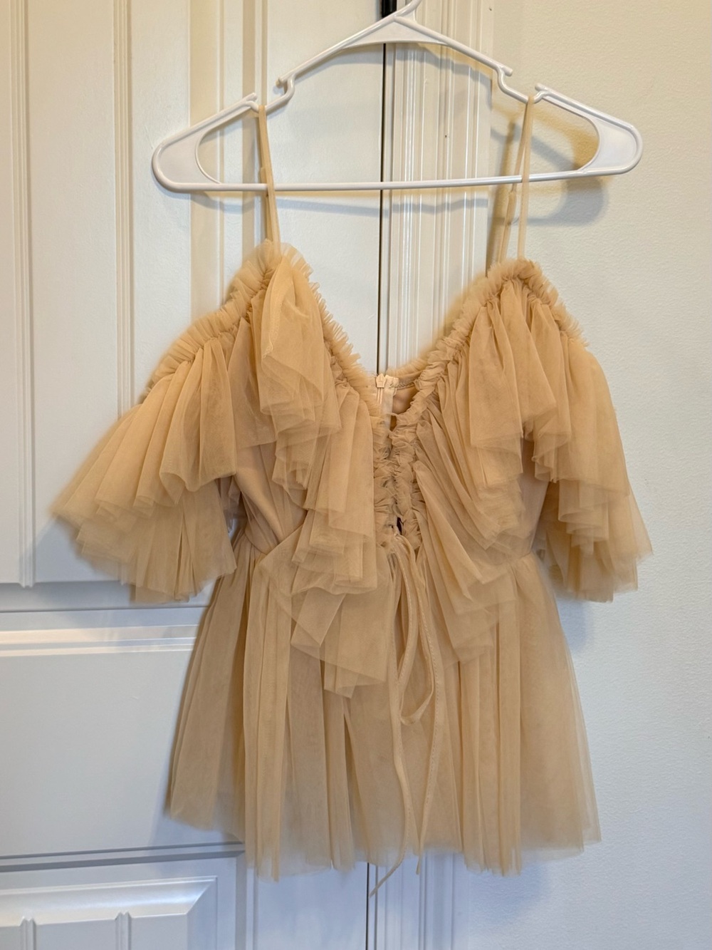 Simple Ruffle Sheer Spaghetti Strap Blouse - Picture 4 of 8